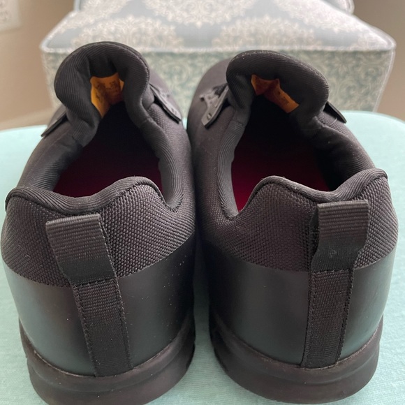 Skechers Alloy Toe Slip Resistant Women’s work shoes size 9 NWOB - Picture 6 of 8